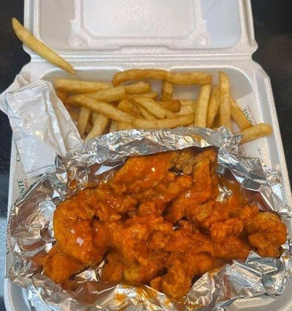 6 Pc Tenders w/ Fries